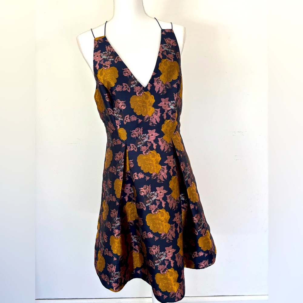 TOPSHOP- Floral V-Neck Dress